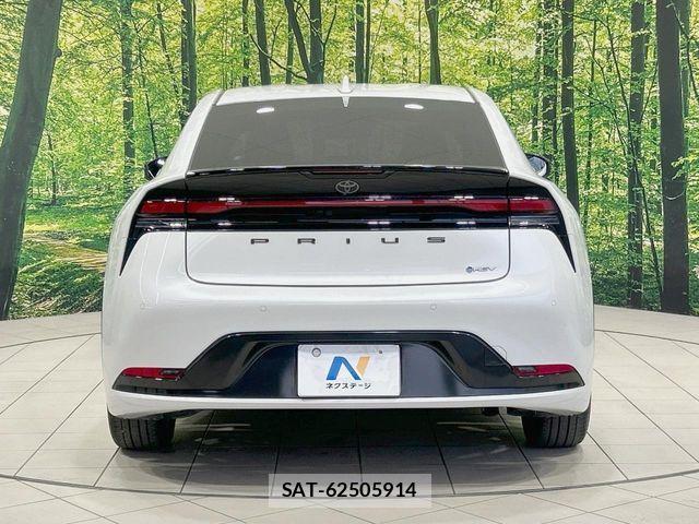 Toyota PRIUS 2024-03 8871835-14