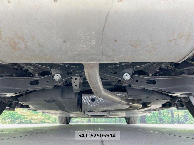 Toyota PRIUS 2024-03 8871835-18