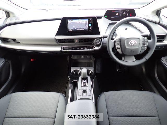 Toyota PRIUS 2024-05 8871836-1