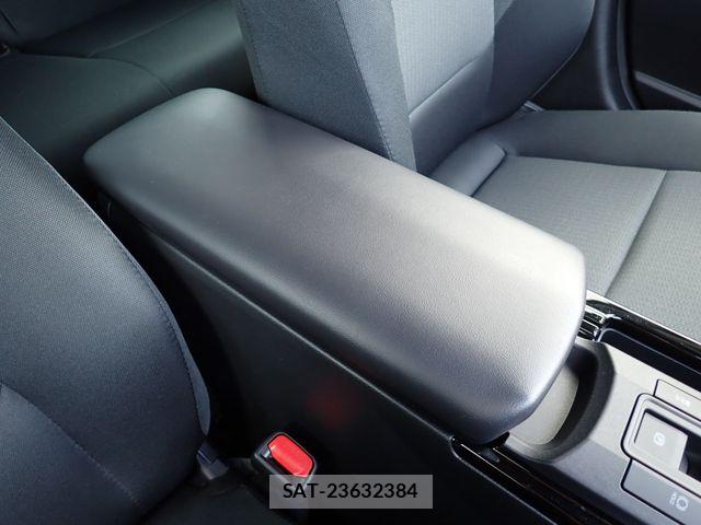 Toyota PRIUS 2024-05 8871836-20