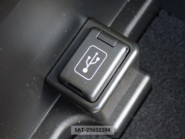 Toyota PRIUS 2024-05 8871836-25