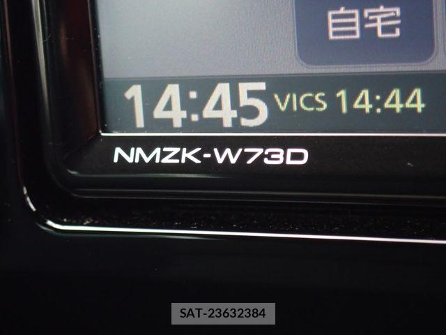 Toyota PRIUS 2024-05 8871836-29