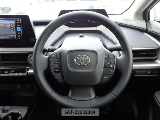 Toyota PRIUS 2024-05 8871836-4