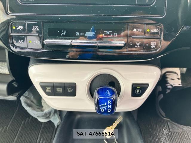 Toyota PRIUS 2016-01 8871853-11