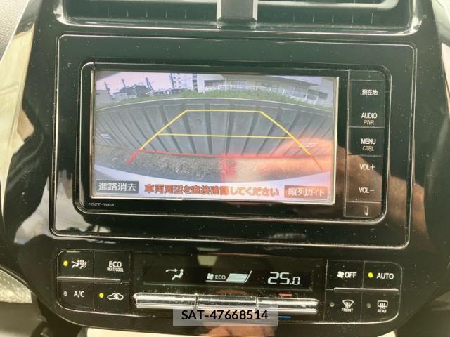 Toyota PRIUS 2016-01 8871853-12