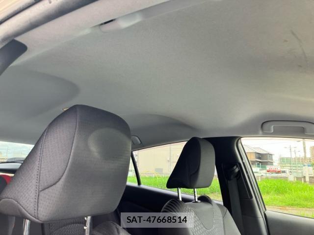 Toyota PRIUS 2016-01 8871853-6