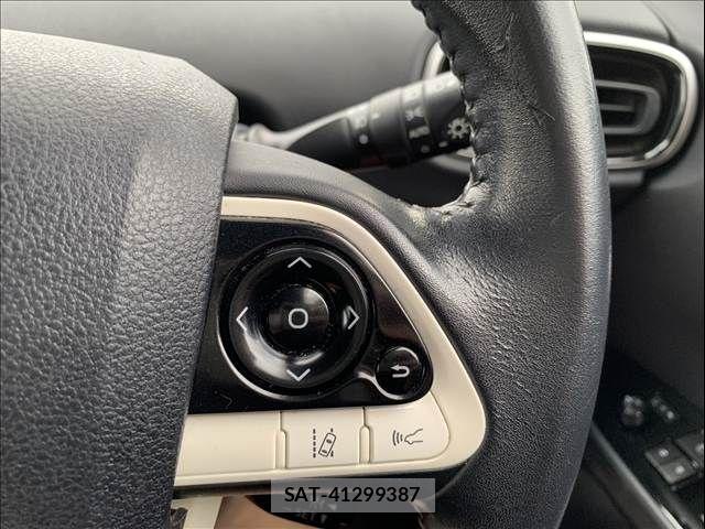 Toyota PRIUS 2016-10 8871854-25