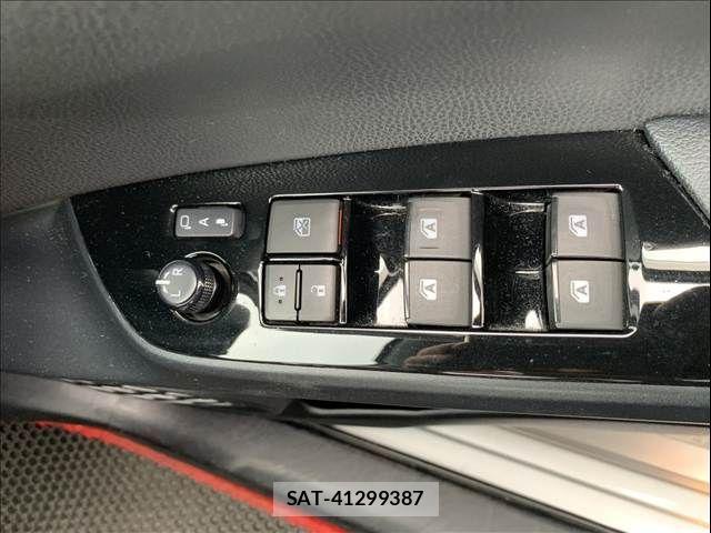 Toyota PRIUS 2016-10 8871854-27