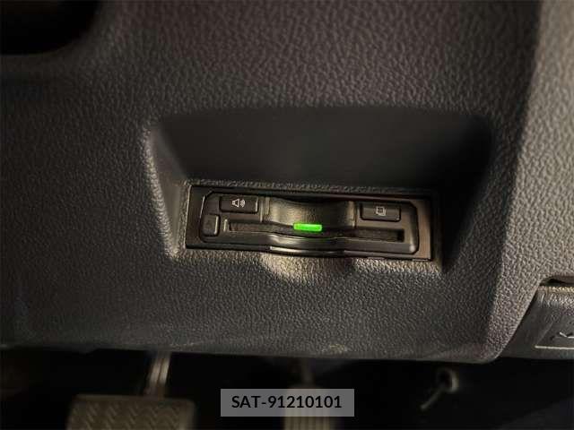 Toyota PRIUS 2020-08 8881614-9