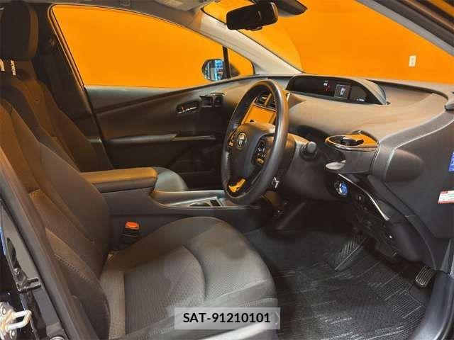 Toyota PRIUS 2020-08 8881614-7