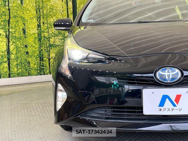 Toyota PRIUS 2017-12 8881627-11