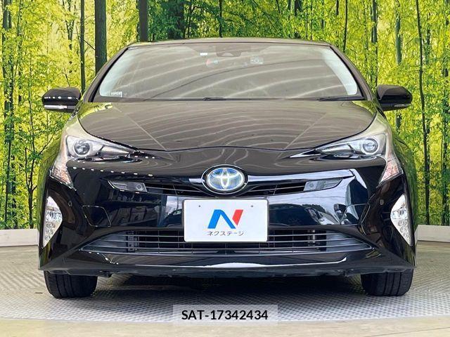 Toyota PRIUS 2017-12 8881627-13