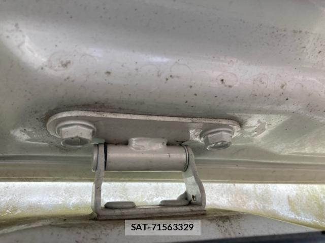 Toyota PRIUS 2010-01 8881676-12