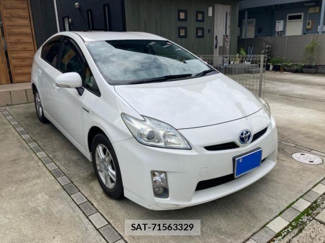 Toyota PRIUS 2010-01 8881676-1