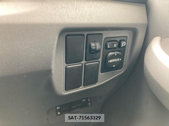 Toyota PRIUS 2010-01 8881676-21