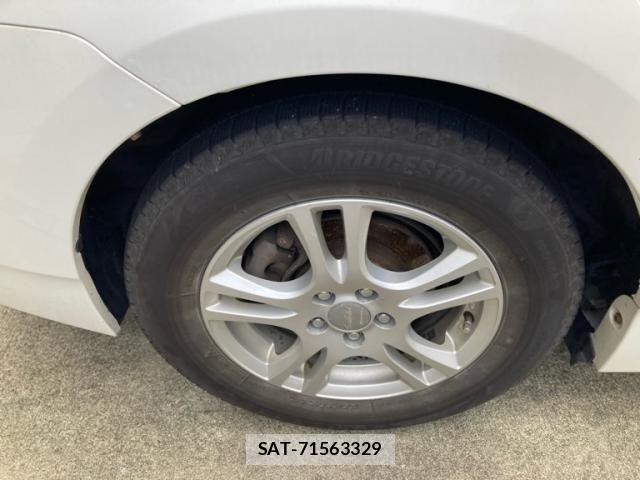 Toyota PRIUS 2010-01 8881676-7