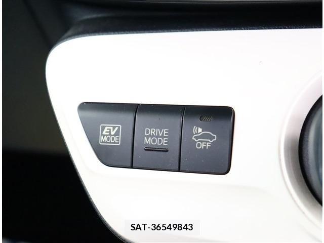 Toyota PRIUS 2018-01 8881607-9