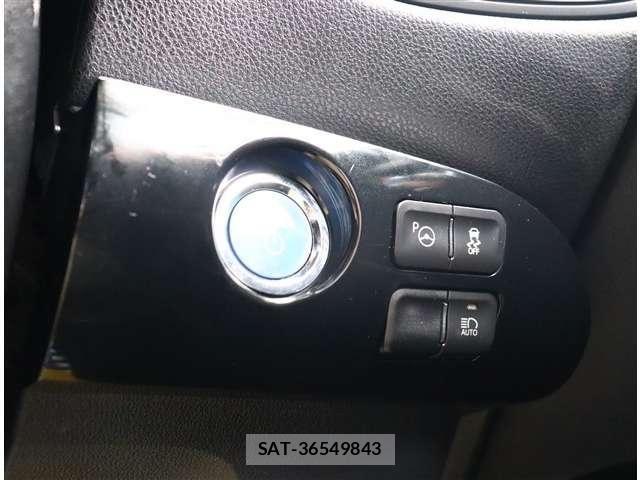 Toyota PRIUS 2018-01 8881607-11