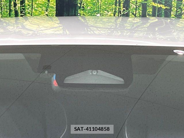 Toyota PRIUS 2024-07 8881588-4