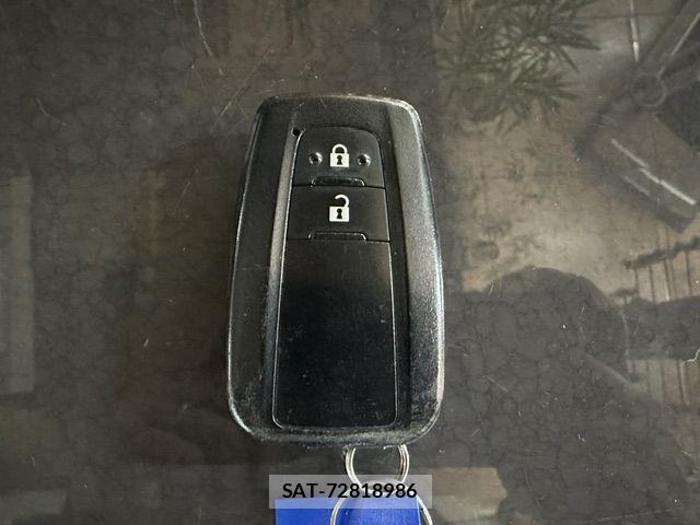 Toyota PRIUS 2016-03 8881631-12