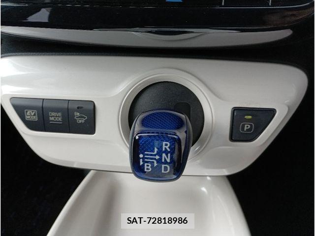Toyota PRIUS 2016-03 8881631-19