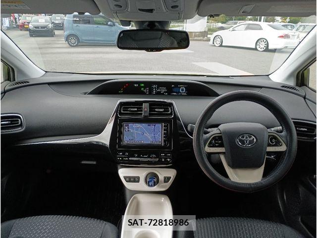 Toyota PRIUS 2016-03 8881631-2