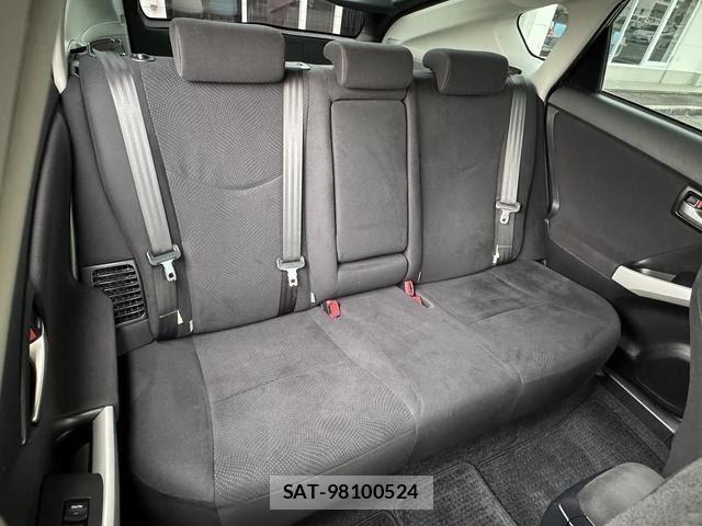 Toyota PRIUS 2014-02 8881647-9