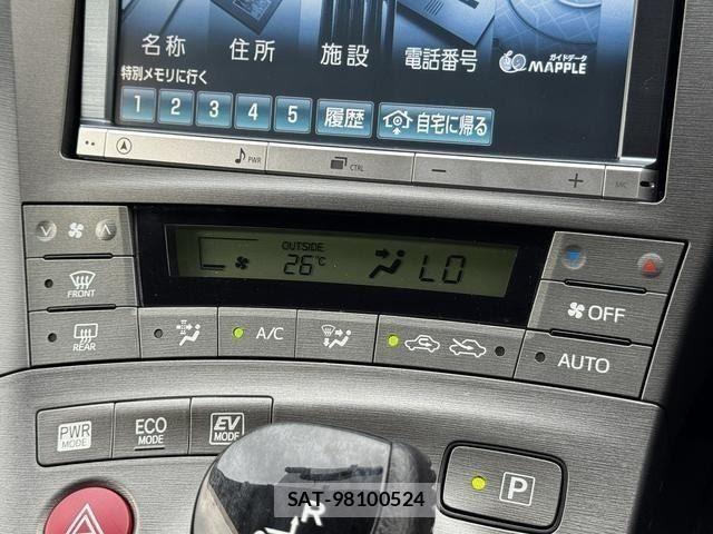 Toyota PRIUS 2014-02 8881647-17