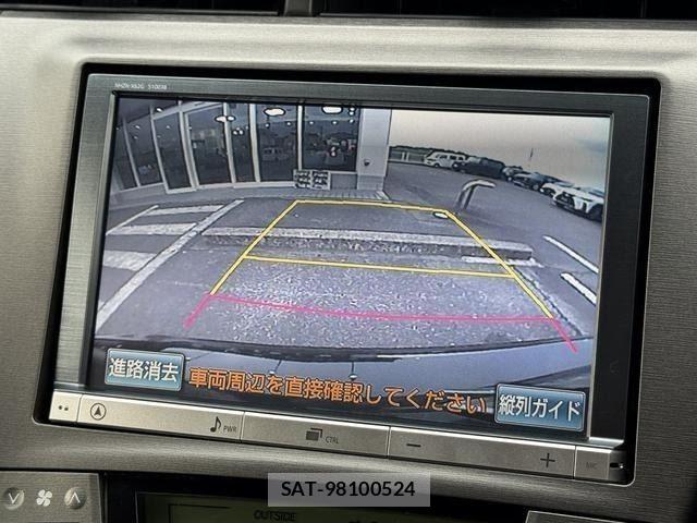 Toyota PRIUS 2014-02 8881647-22