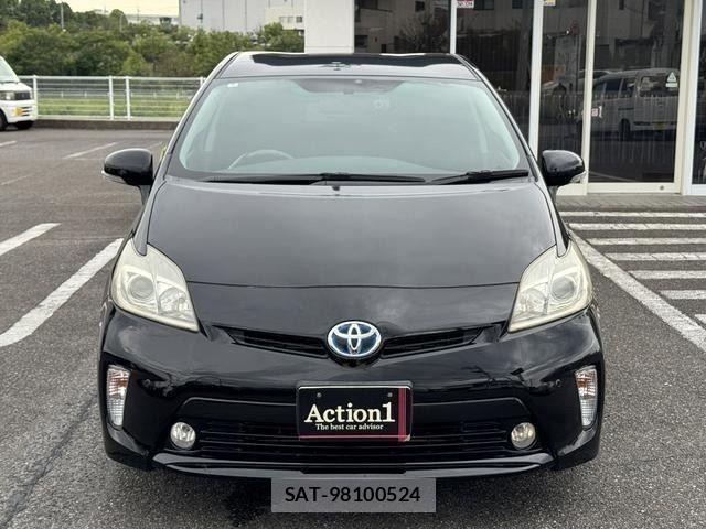 Toyota PRIUS 2014-02 8881647-2