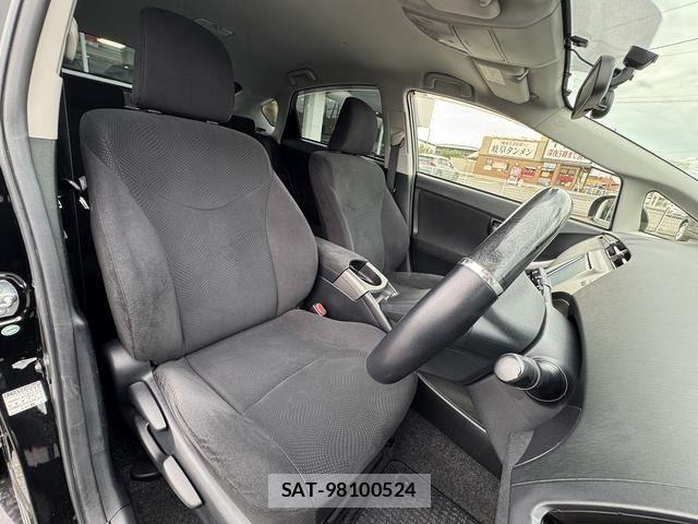 Toyota PRIUS 2014-02 8881647-8