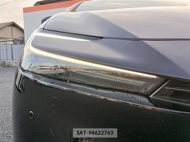Toyota PRIUS 2023-06 8881599-11