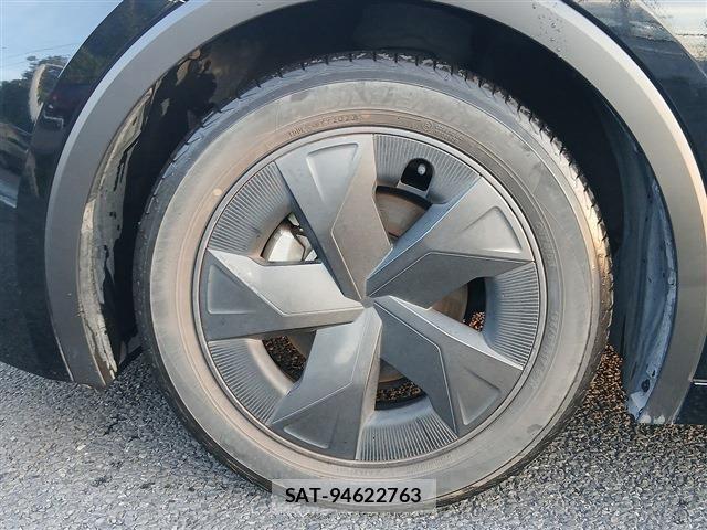Toyota PRIUS 2023-06 8881599-13