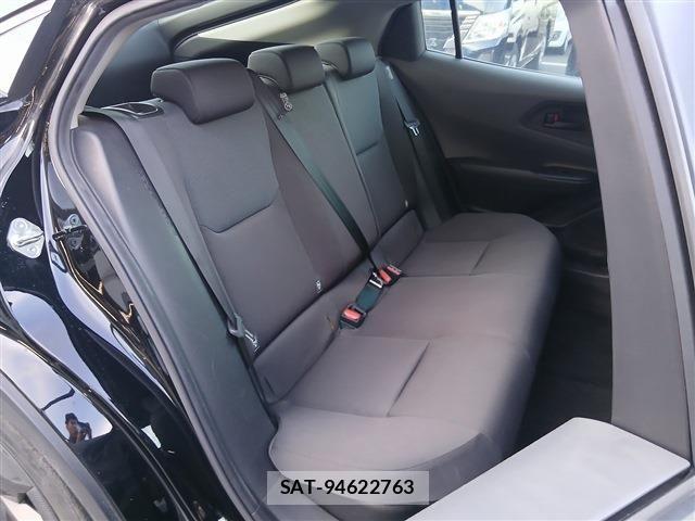 Toyota PRIUS 2023-06 8881599-15