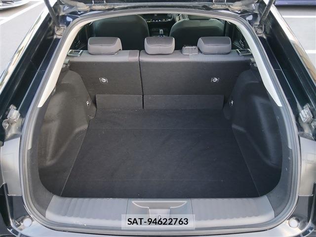 Toyota PRIUS 2023-06 8881599-18
