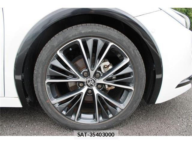 Toyota PRIUS 2023-09 8881590-26