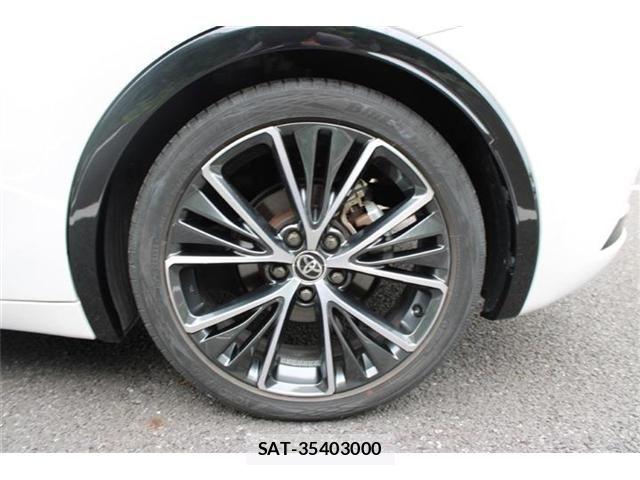 Toyota PRIUS 2023-09 8881590-28