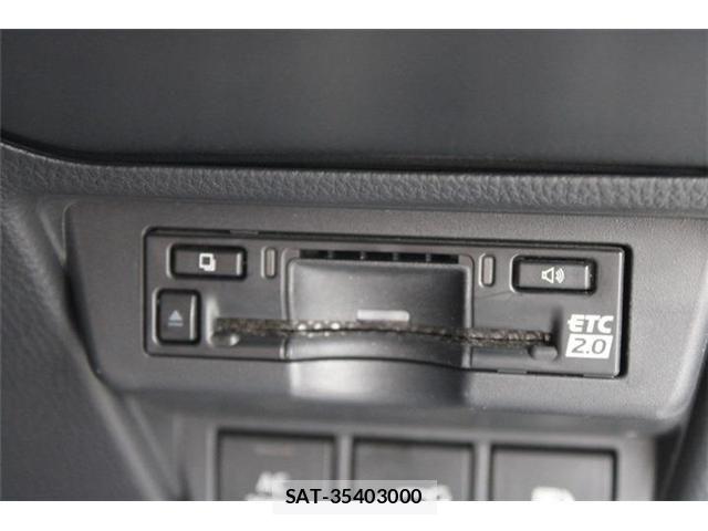 Toyota PRIUS 2023-09 8881590-3
