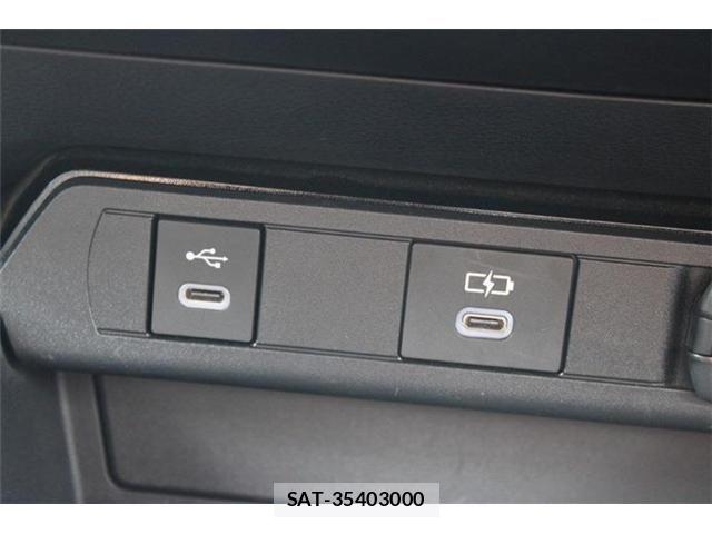 Toyota PRIUS 2023-09 8881590-5