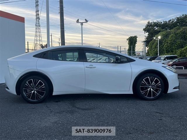 Toyota PRIUS 2024-10 8881591-7