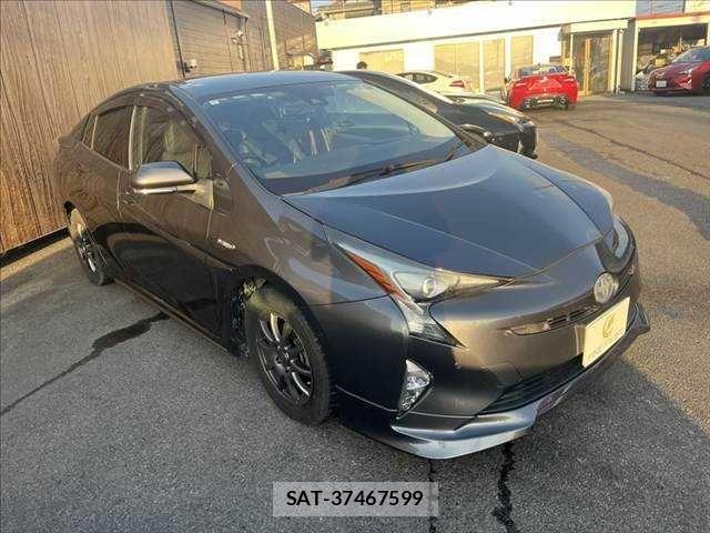 Toyota PRIUS 2016-03 8881625-13