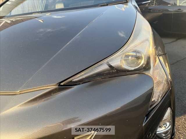 Toyota PRIUS 2016-03 8881625-19