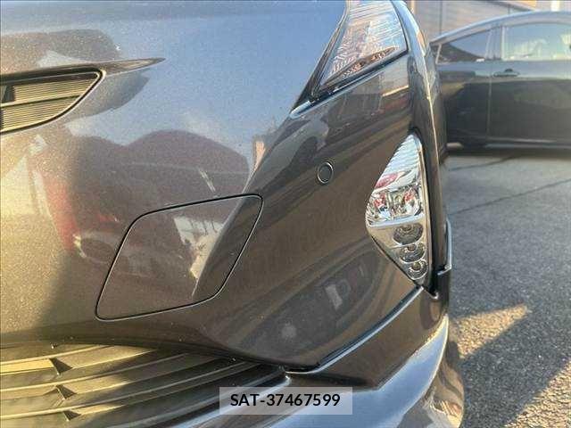 Toyota PRIUS 2016-03 8881625-21