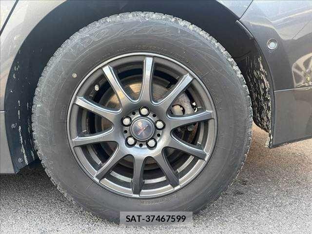 Toyota PRIUS 2016-03 8881625-27