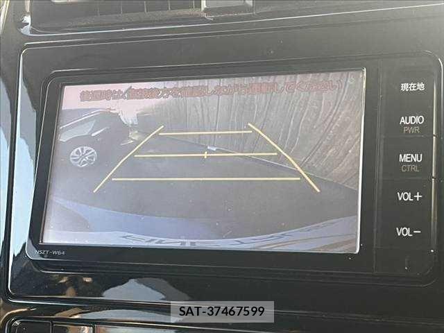 Toyota PRIUS 2016-03 8881625-4