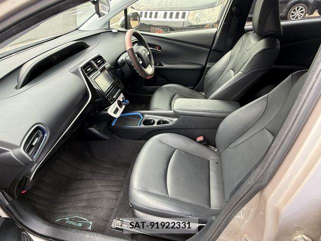Toyota PRIUS 2016-03 8881644-9