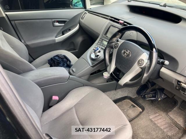 Toyota PRIUS 2009-09 8881675-10
