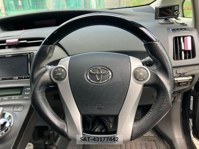 Toyota PRIUS 2009-09 8881675-14