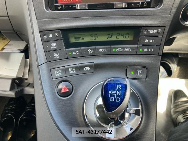 Toyota PRIUS 2009-09 8881675-17