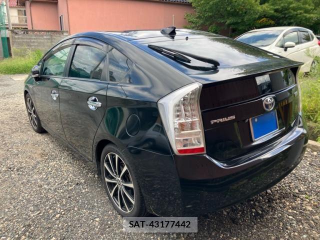 Toyota PRIUS 2009-09 8881675-2
